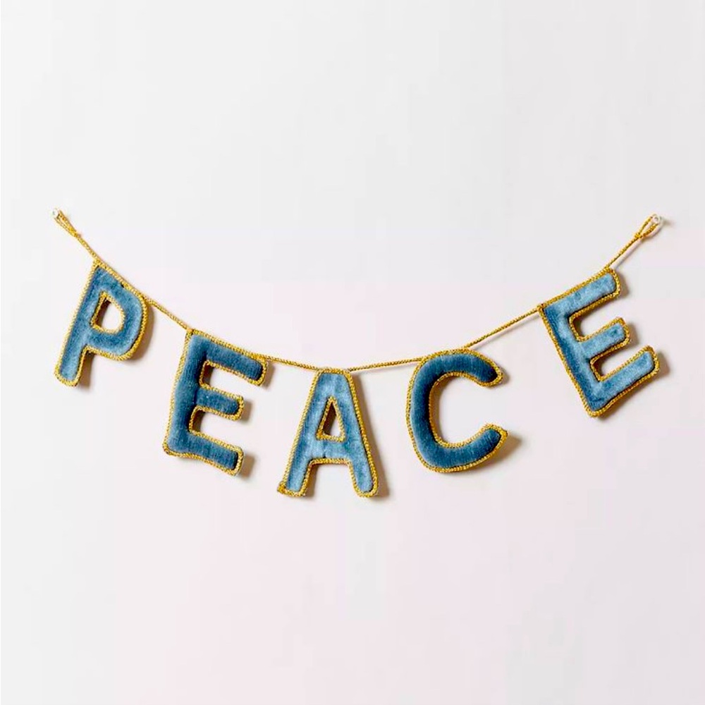 Farmhouse Pottery Holiday Greetings Garland Christmas Peace Banner New